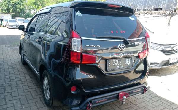 TOYOTA AVANZA VELOZ