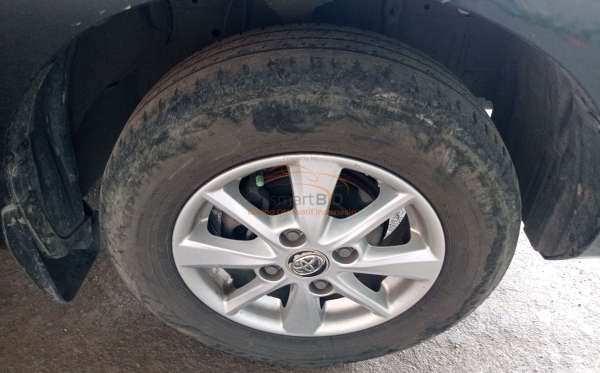 TOYOTA  AVANZA  1.3 G