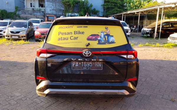 TOYOTA VELOZ