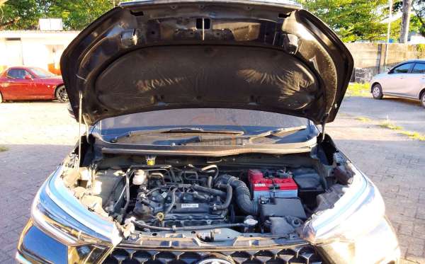 TOYOTA VELOZ