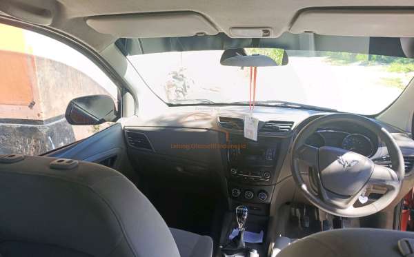 WULING CONFERO 1.5