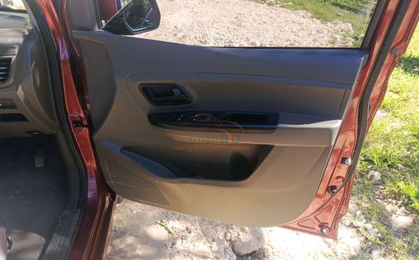 WULING CONFERO 1.5