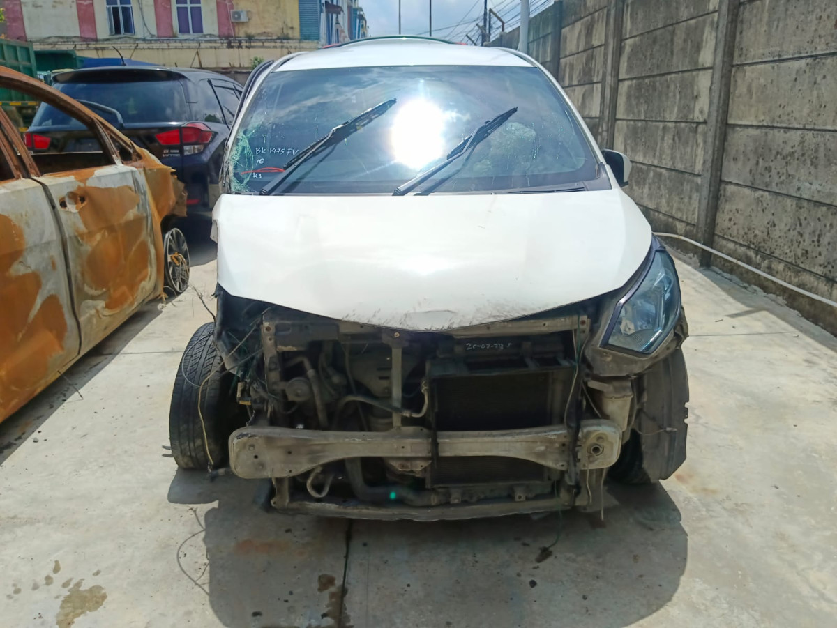 DAIHATSU  SIGRA  R