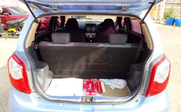 DAIHATSU  AYLA