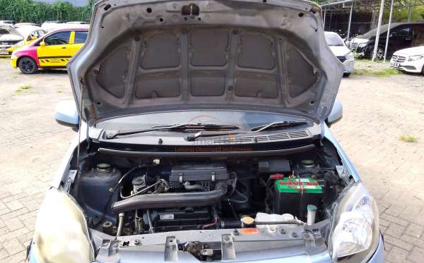 DAIHATSU  AYLA