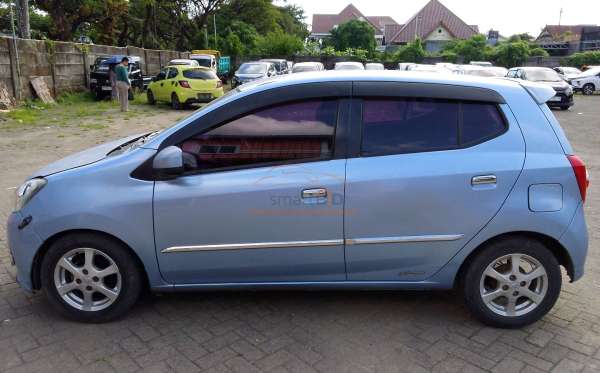 DAIHATSU  AYLA