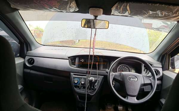 DAIHATSU SIGRA M