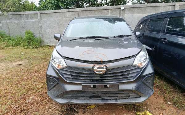 DAIHATSU SIGRA M