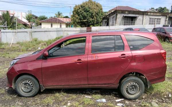 DAIHATSU SIGRA
