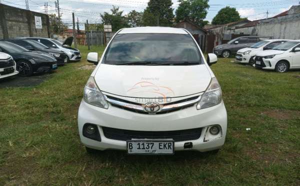 DAIHATSU  XENIA