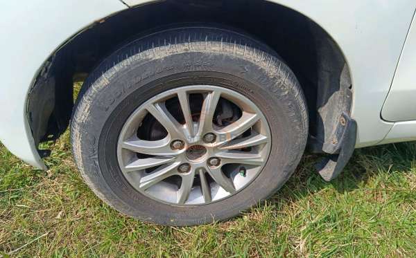 DAIHATSU  XENIA