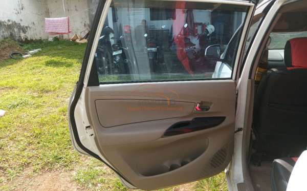 DAIHATSU  XENIA