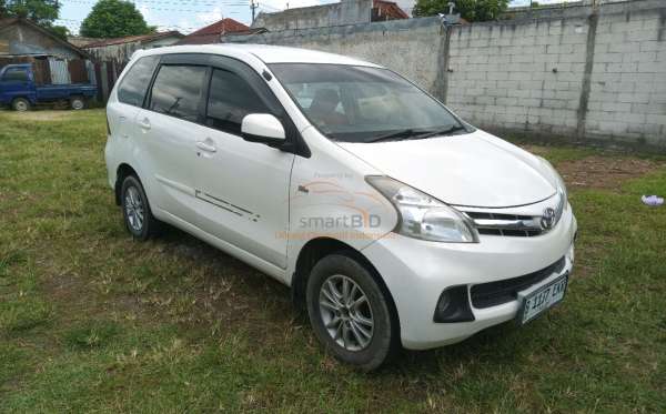 DAIHATSU  XENIA