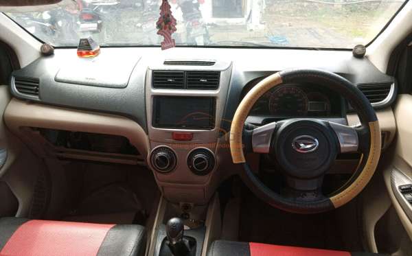 DAIHATSU  XENIA