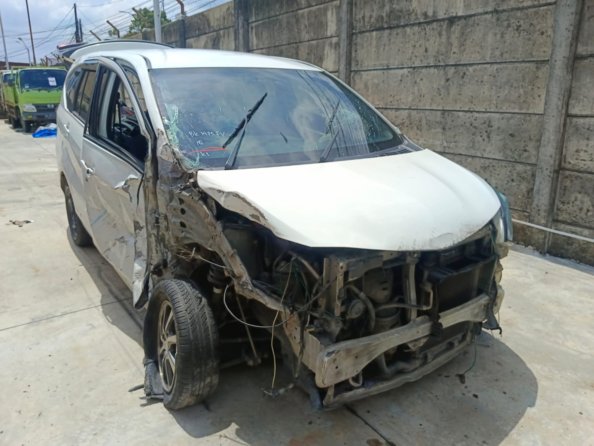 DAIHATSU  SIGRA  R
