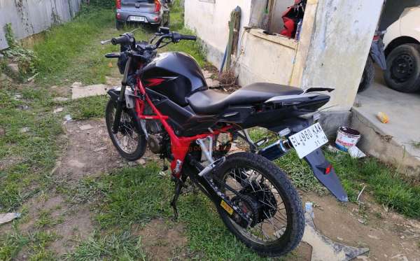 HONDA CB 150 R STREET FIRE