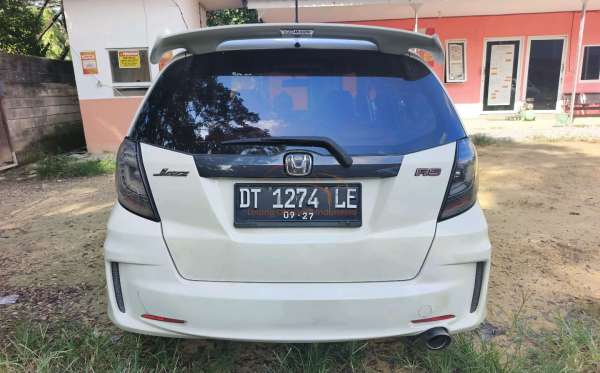 HONDA JAZZ GE8 1.5 E