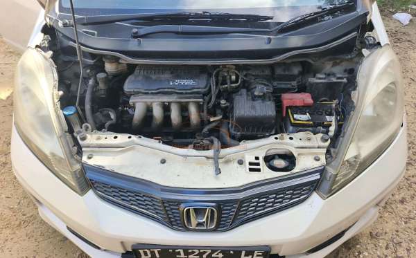 HONDA JAZZ GE8 1.5 E