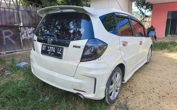 HONDA JAZZ GE8 1.5 E