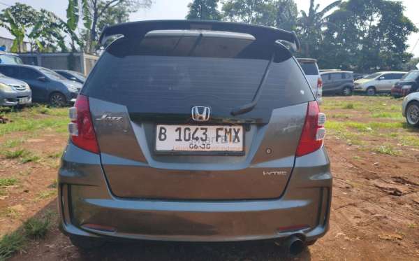 HONDA JAZZ GE8 1.5 S