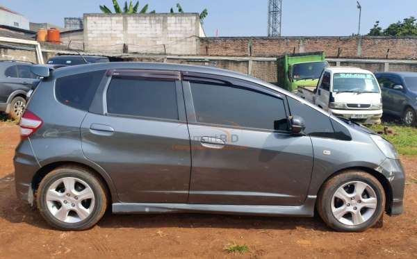 HONDA JAZZ GE8 1.5 S