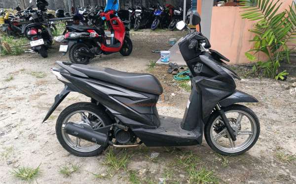 HONDA  BEAT