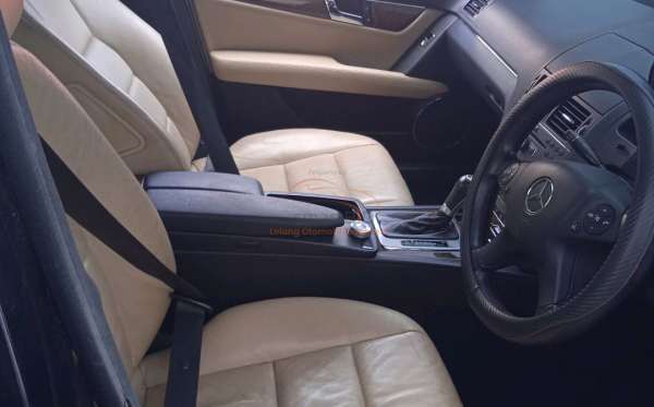 MERCEDES BENZ C 200