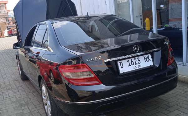 MERCEDES BENZ C 200