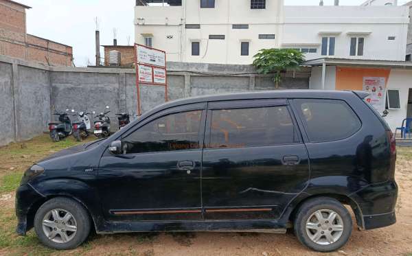 TOYOTA AVANZA S