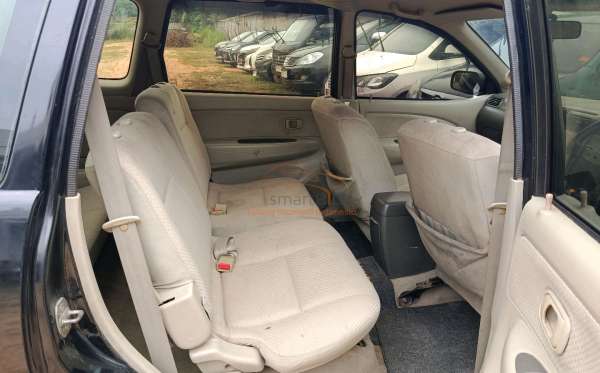 TOYOTA AVANZA S