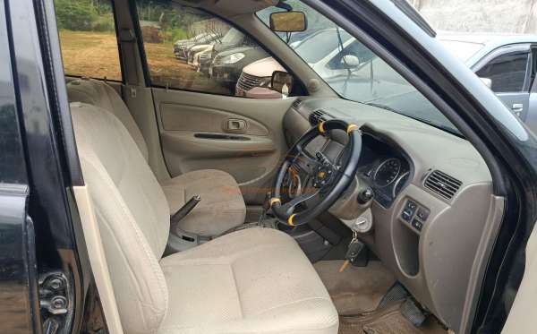 TOYOTA AVANZA S
