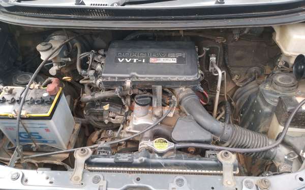 TOYOTA AVANZA