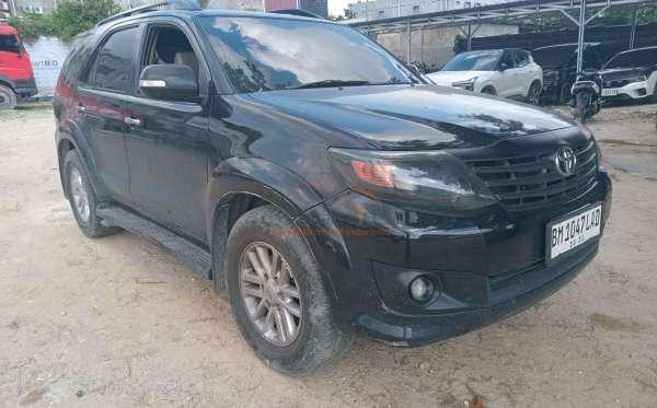 TOYOTA FORTUNER