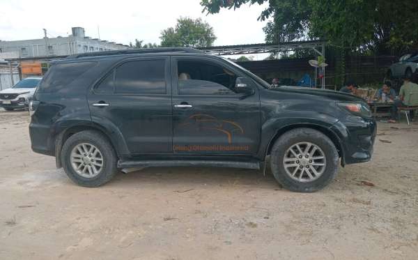 TOYOTA FORTUNER