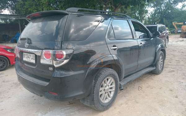 TOYOTA FORTUNER