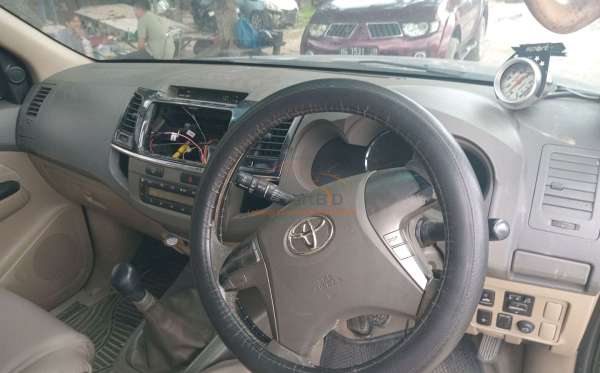 TOYOTA FORTUNER