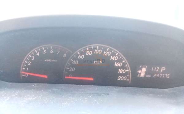 TOYOTA YARIS E
