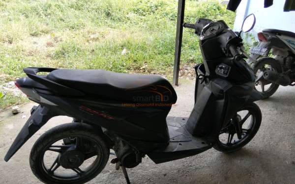 HONDA  BEAT