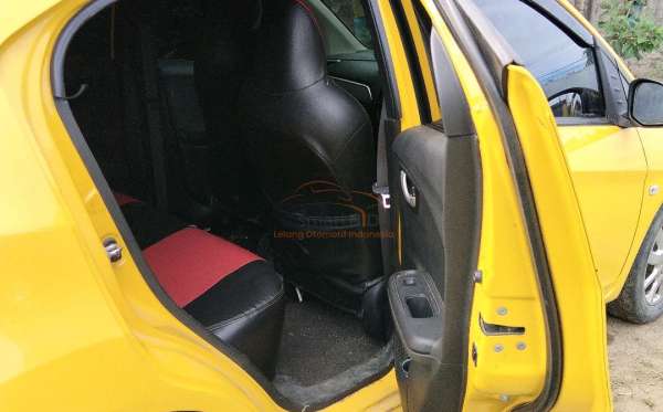 HONDA BRIO