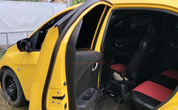 HONDA BRIO