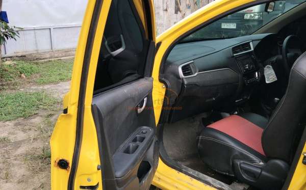 HONDA BRIO