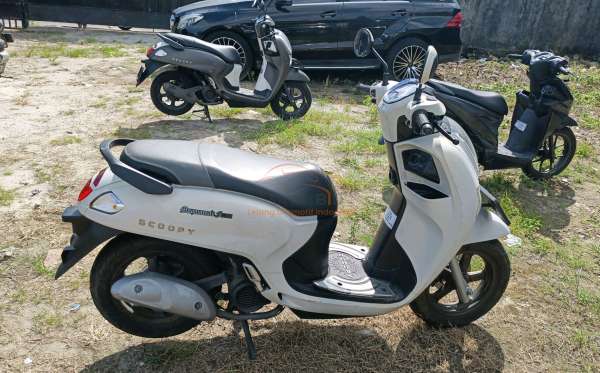 HONDA  SCOOPY