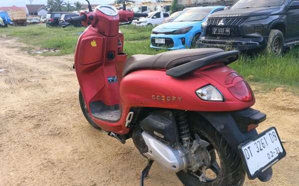 HONDA  SCOOPY