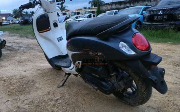HONDA  SCOOPY