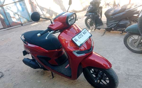 HONDA  STYLO