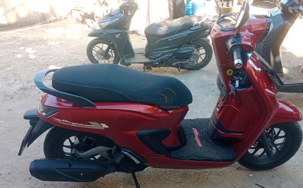 HONDA  STYLO