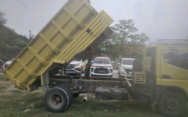 MITSUBISHI COLT DIESEL FE 74