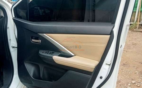MITSUBISHI XPANDER 1.5L ULTIMATE