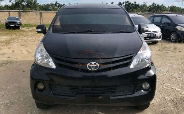 TOYOTA  AVANZA  1.3 G