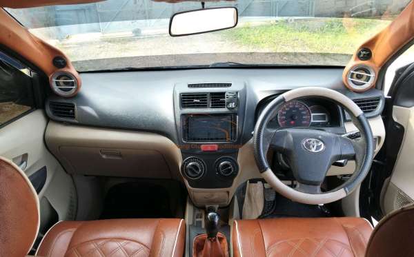 TOYOTA  AVANZA  1.3 G